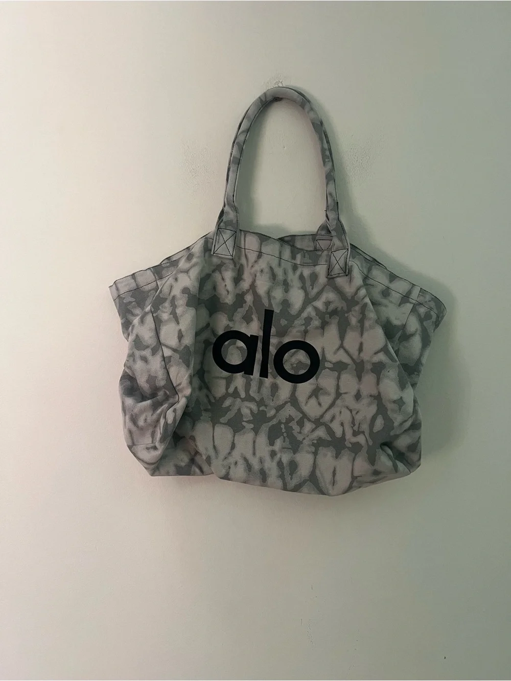 ALO Yoga Grey Tie-Dye Tote Bag with Bold Logo